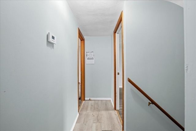105 Rochdale St, Auburn, MA 01501