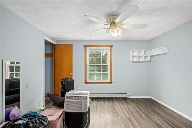 105 Rochdale St, Auburn, MA 01501