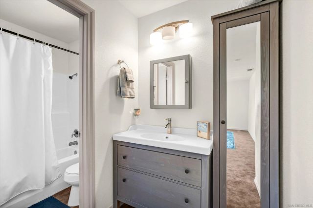 2104 N Mammoth, Escondido, CA 92029