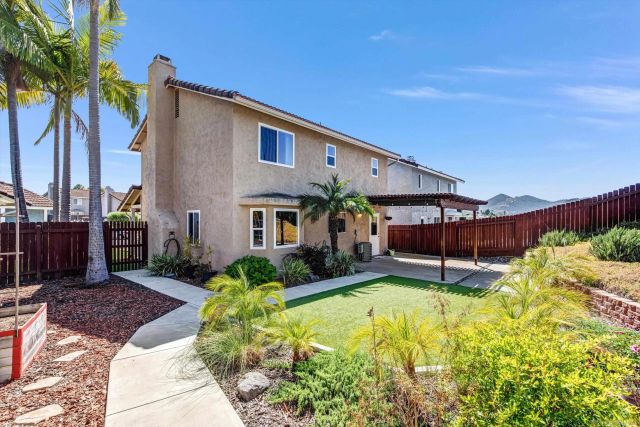 2104 N Mammoth, Escondido, CA 92029