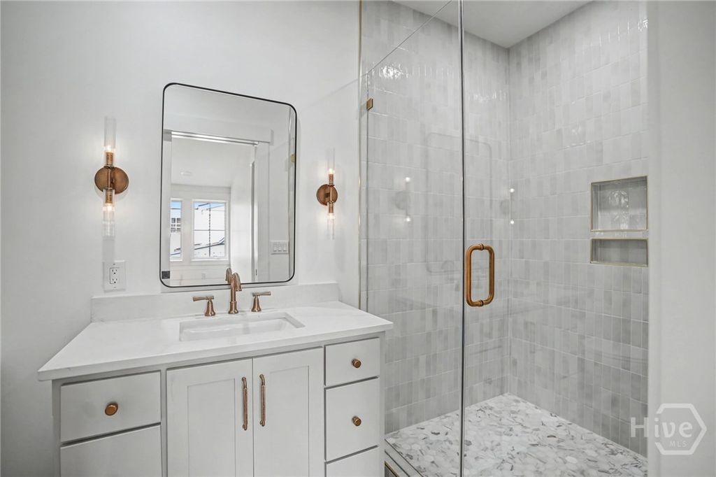 Image 13 of property listing at 185 Cypress Crossing, Richmond Hill, GA 31324