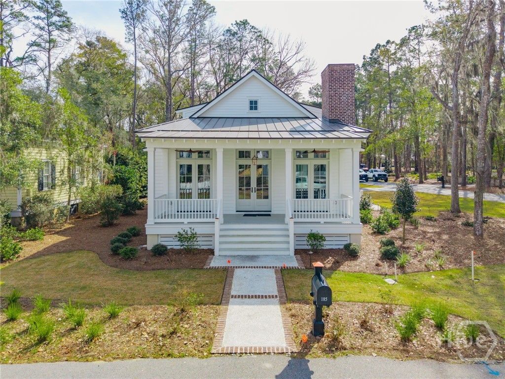 Image 3 of property listing at 185 Cypress Crossing, Richmond Hill, GA 31324