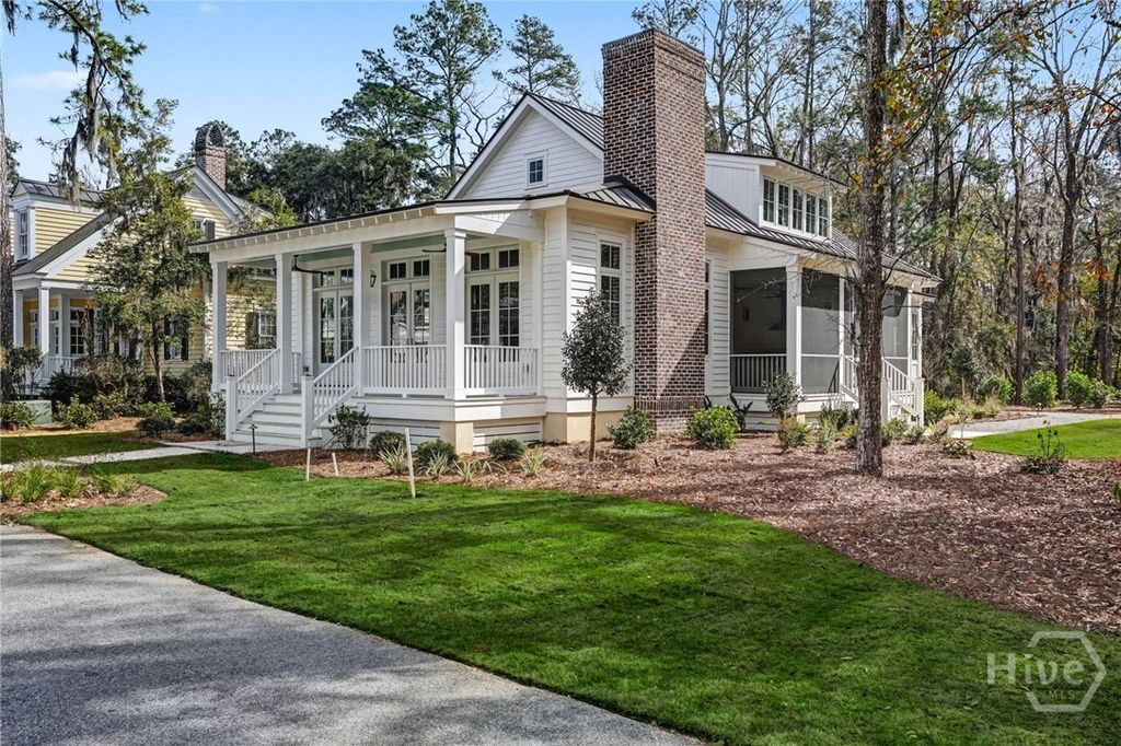 Image 4 of property listing at 185 Cypress Crossing, Richmond Hill, GA 31324