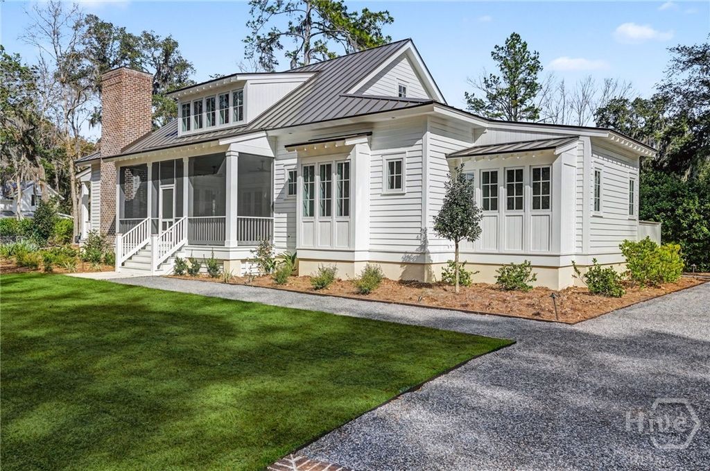 Image 5 of property listing at 185 Cypress Crossing, Richmond Hill, GA 31324