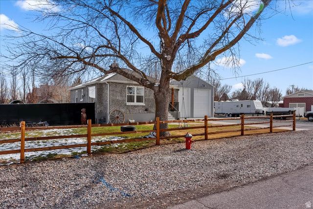 4608 S 6300 W, Hooper, UT 84315
