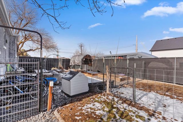 4608 S 6300 W, Hooper, UT 84315