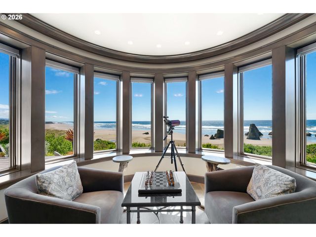 2488 BEACH LOOP Dr, Bandon, OR 97411
