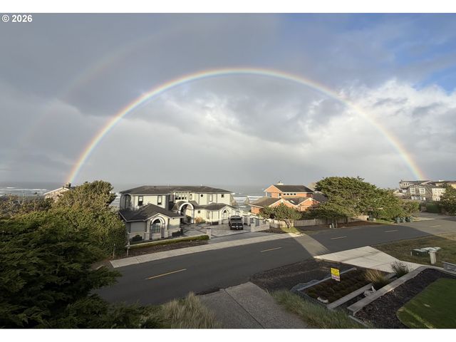 2488 BEACH LOOP Dr, Bandon, OR 97411