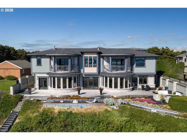 2488 BEACH LOOP Dr, Bandon, OR 97411