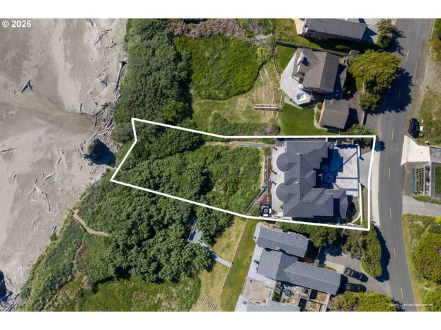 2488 BEACH LOOP Dr, Bandon, OR 97411