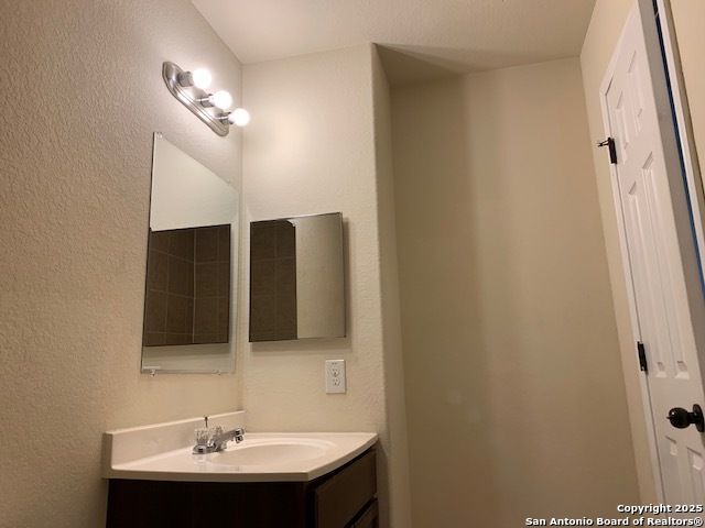 14102 Volpi Dr # 3, San Antonio, TX 78233