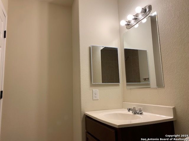 14102 Volpi Dr # 3, San Antonio, TX 78233