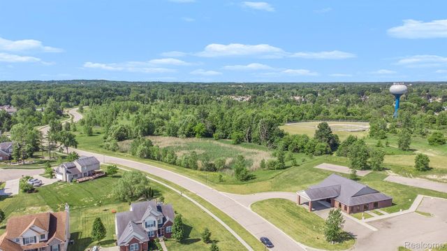 7250 GLEN VIEW Lane, Grand Blanc, MI 48439