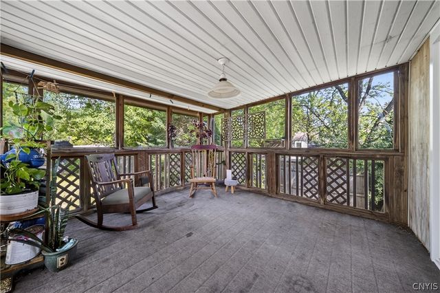 8191 Mantova Dr, Clay, NY 13041
