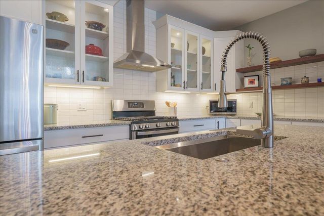 6286 Stone Gate Drive, Madison, WI 53719