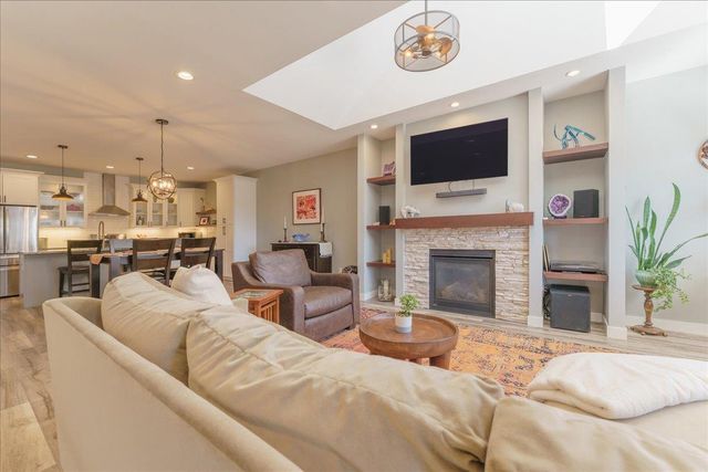 6286 Stone Gate Drive, Madison, WI 53719