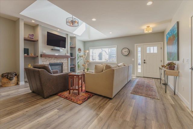 6286 Stone Gate Drive, Madison, WI 53719