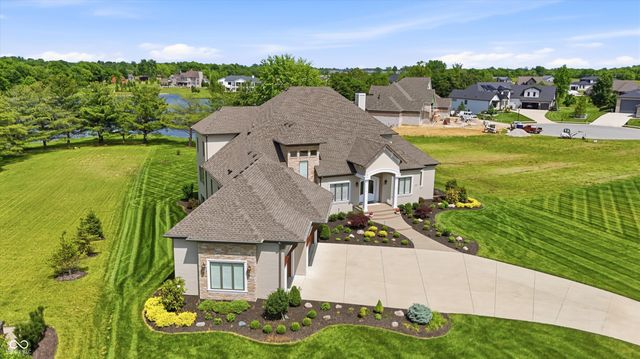 4025 Lochview Court, Bargersville, IN 46106
