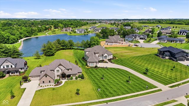 4025 Lochview Court, Bargersville, IN 46106