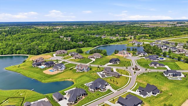 4025 Lochview Court, Bargersville, IN 46106