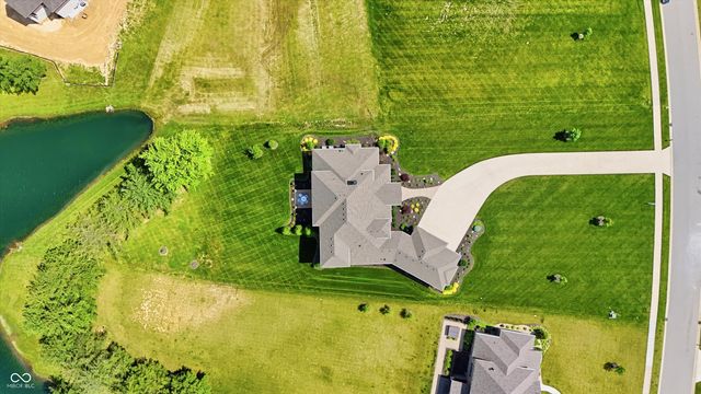4025 Lochview Court, Bargersville, IN 46106