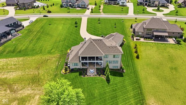 4025 Lochview Court, Bargersville, IN 46106