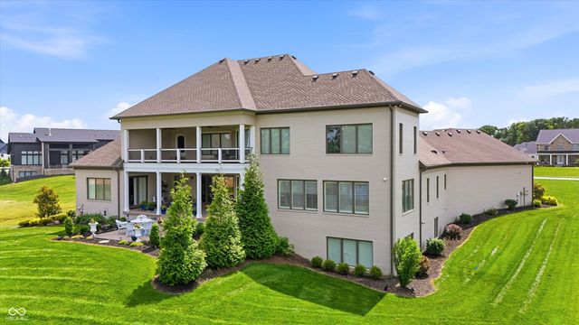 4025 Lochview Court, Bargersville, IN 46106