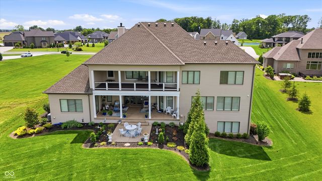4025 Lochview Court, Bargersville, IN 46106