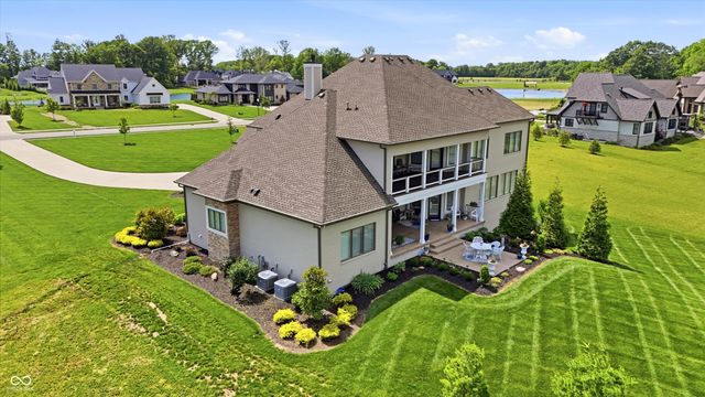 4025 Lochview Court, Bargersville, IN 46106