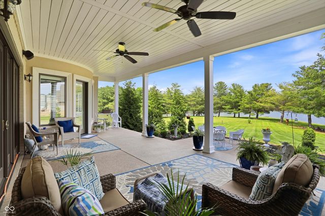4025 Lochview Court, Bargersville, IN 46106