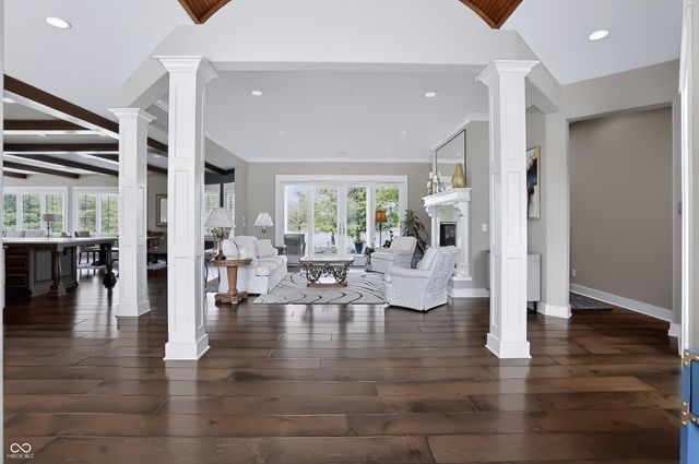 4025 Lochview Court, Bargersville, IN 46106
