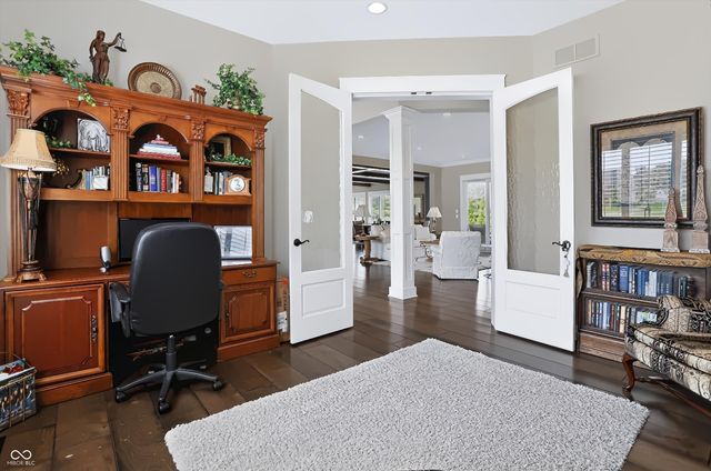 4025 Lochview Court, Bargersville, IN 46106