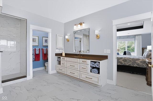 4025 Lochview Court, Bargersville, IN 46106