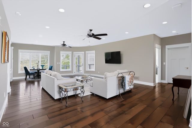 4025 Lochview Court, Bargersville, IN 46106