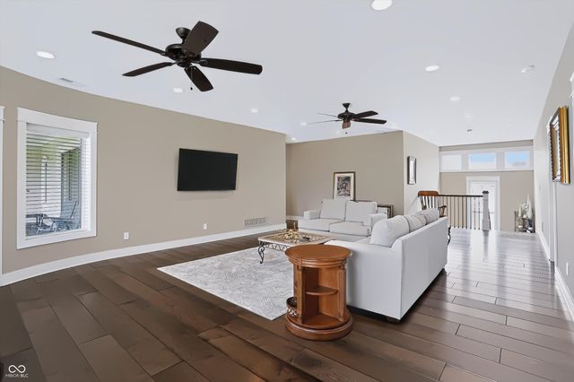 4025 Lochview Court, Bargersville, IN 46106