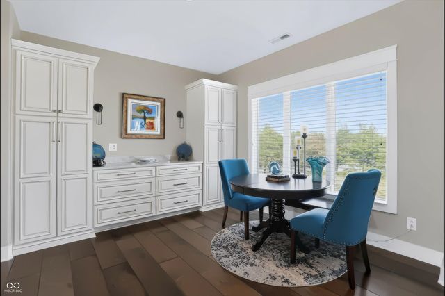 4025 Lochview Court, Bargersville, IN 46106