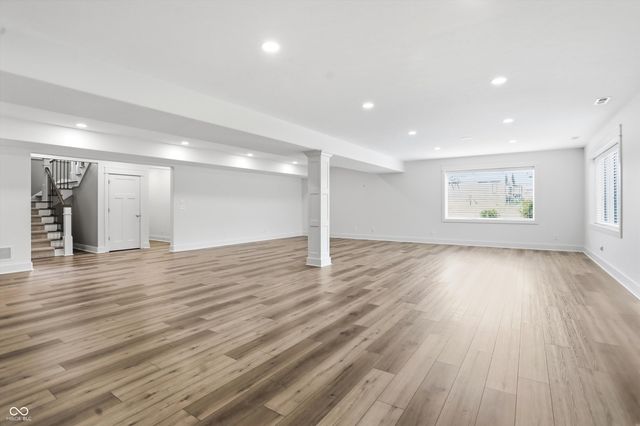 4025 Lochview Court, Bargersville, IN 46106