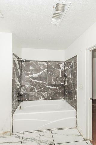 1636 S Clovis Avenue, Fresno, CA 93727