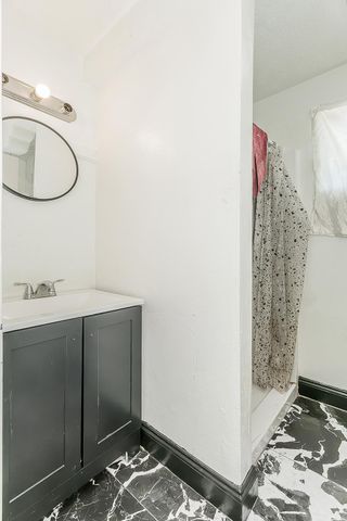 1636 S Clovis Avenue, Fresno, CA 93727