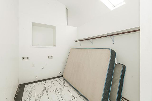 1636 S Clovis Avenue, Fresno, CA 93727
