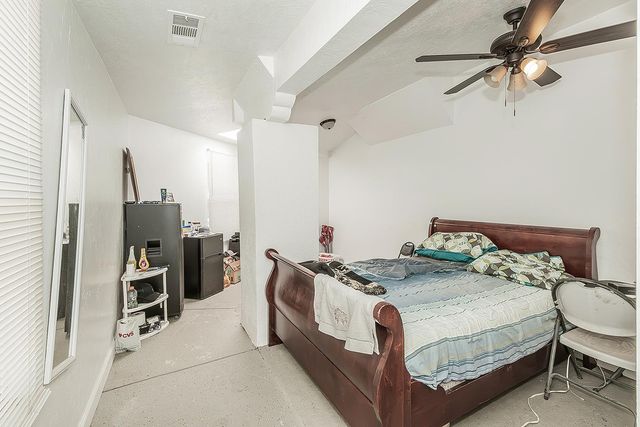1636 S Clovis Avenue, Fresno, CA 93727