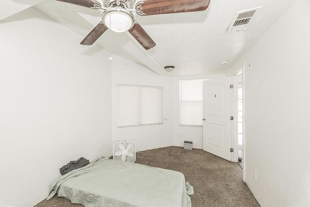1636 S Clovis Avenue, Fresno, CA 93727