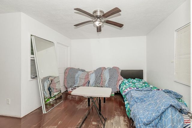 1636 S Clovis Avenue, Fresno, CA 93727