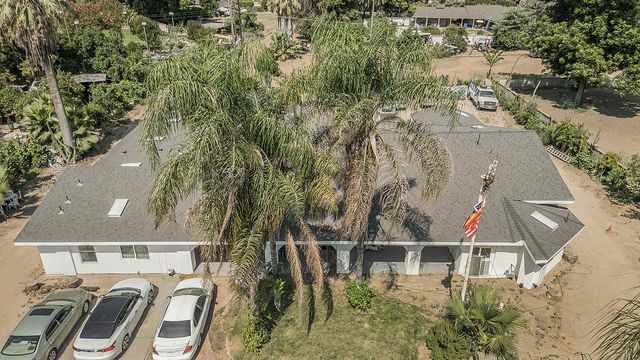 1636 S Clovis Avenue, Fresno, CA 93727