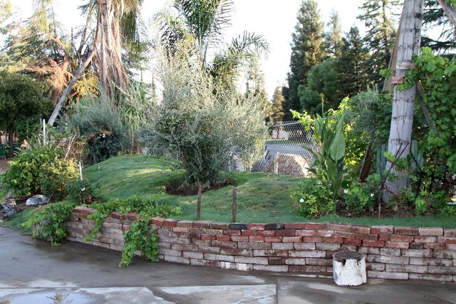 1636 S Clovis Avenue, Fresno, CA 93727