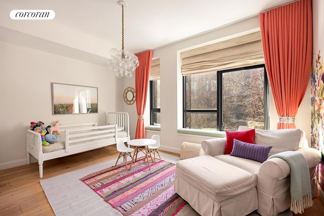 18 VANDERBILT Avenue, New York City, NY 11205