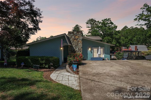 49571 Blackberry Road, Norwood, NC 28128