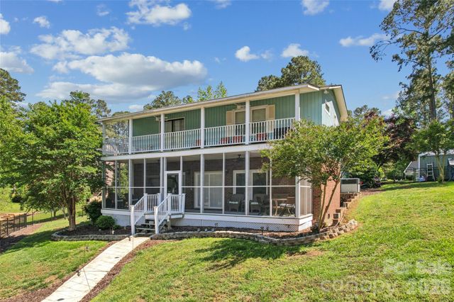 49571 Blackberry Road, Norwood, NC 28128