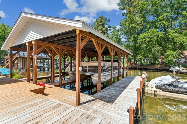 49571 Blackberry Road, Norwood, NC 28128