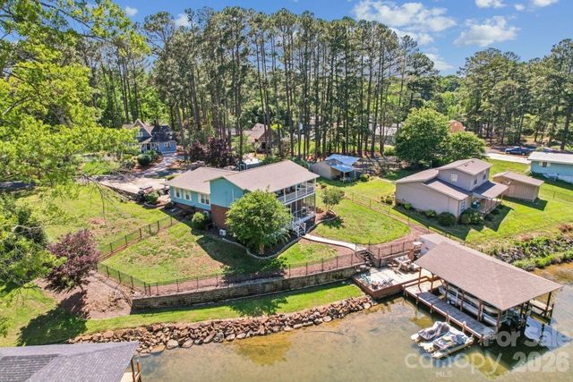 49571 Blackberry Road, Norwood, NC 28128